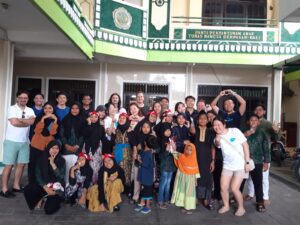 Volunteers posing for a picture.